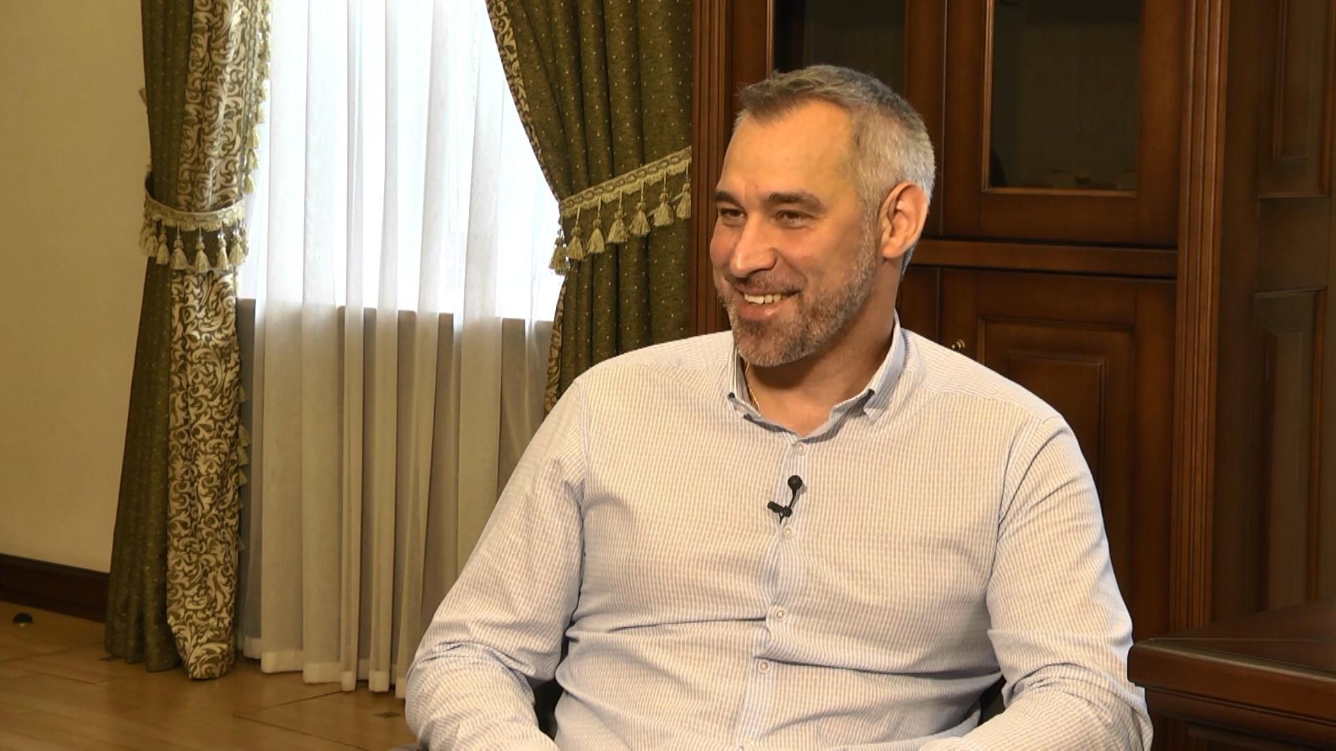 У Зеленського планують запровадити злиття судів: Рябошапка анонсував глобальні зміни
У Зеленського планують запровадити злиття судів: Рябошапка анонсував глобальні зміни