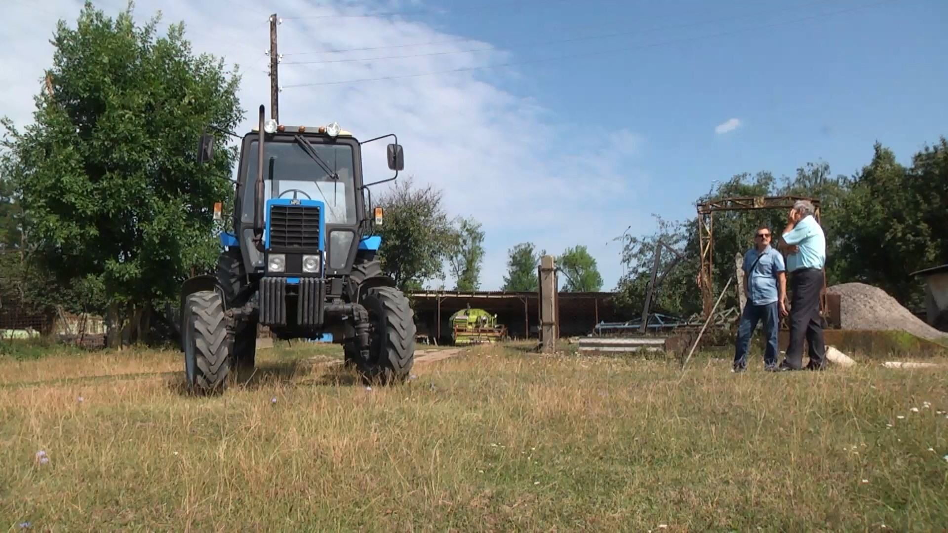 Вражаючий цинізм: правоохоронці майже 10 років затягують розслідування крадіжки тракторів Вражаючий цинізм: правоохоронці майже 10 років затягують розслідування крадіжки тракторів