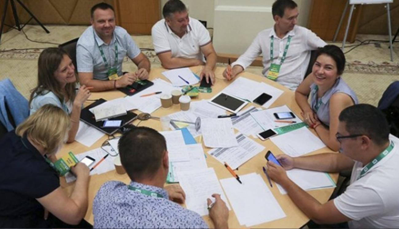 Обучение "Слуги народа" в Трускавце: еще две партии хотят пройти "политический интенсив"