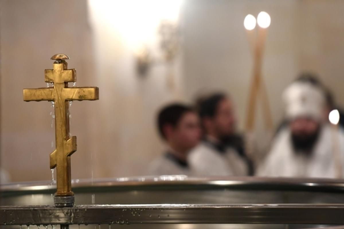 Всегда стараюсь так крестить, – российский священник о громком скандале с младенцем Всегда стараюсь так крестить, – российский священник о громком скандале с младенцем