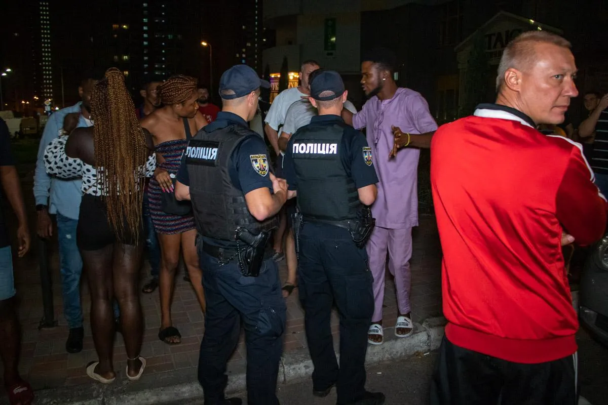 Іноземці звинуватили киян в расизмі Іноземці звинуватили киян в расизмі