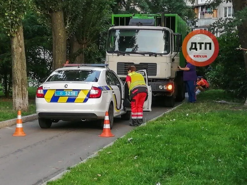 Сміттєвоз задавив чоловіка Сміттєвоз задавив чоловіка
