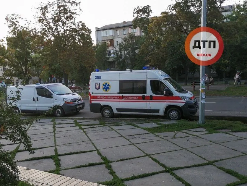 Швидка не встигла врятувати чоловіка Швидка не встигла врятувати чоловіка