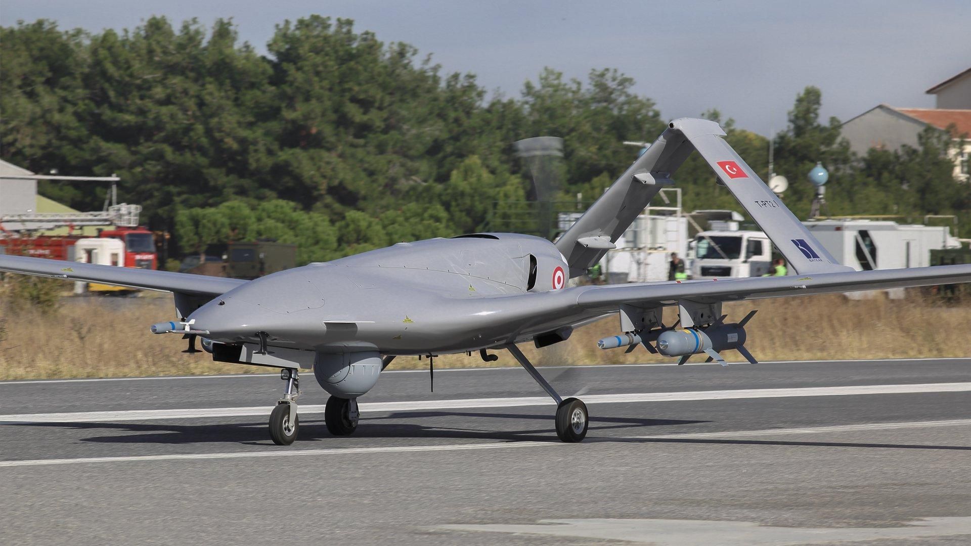 Украина и Турция будут совместно производить ударные беспилотники Украина и Турция будут совместно производить ударные беспилотники