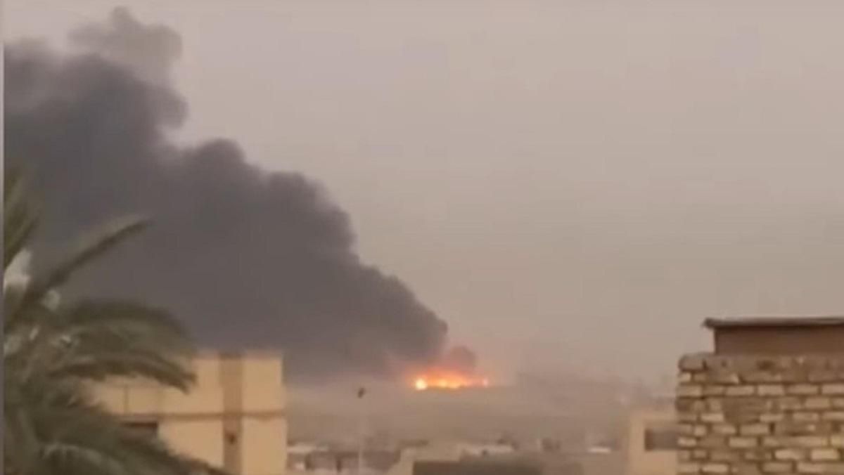 В Багдаде взорвался склад с боеприпасами: не менее 30 человек пострадали В Багдаде взорвался склад с боеприпасами: не менее 30 человек пострадали