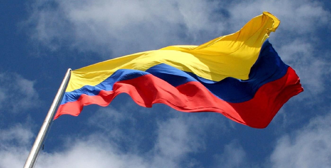 У Колумбії під час показового польоту загинули двоє військових: моторошне відео
