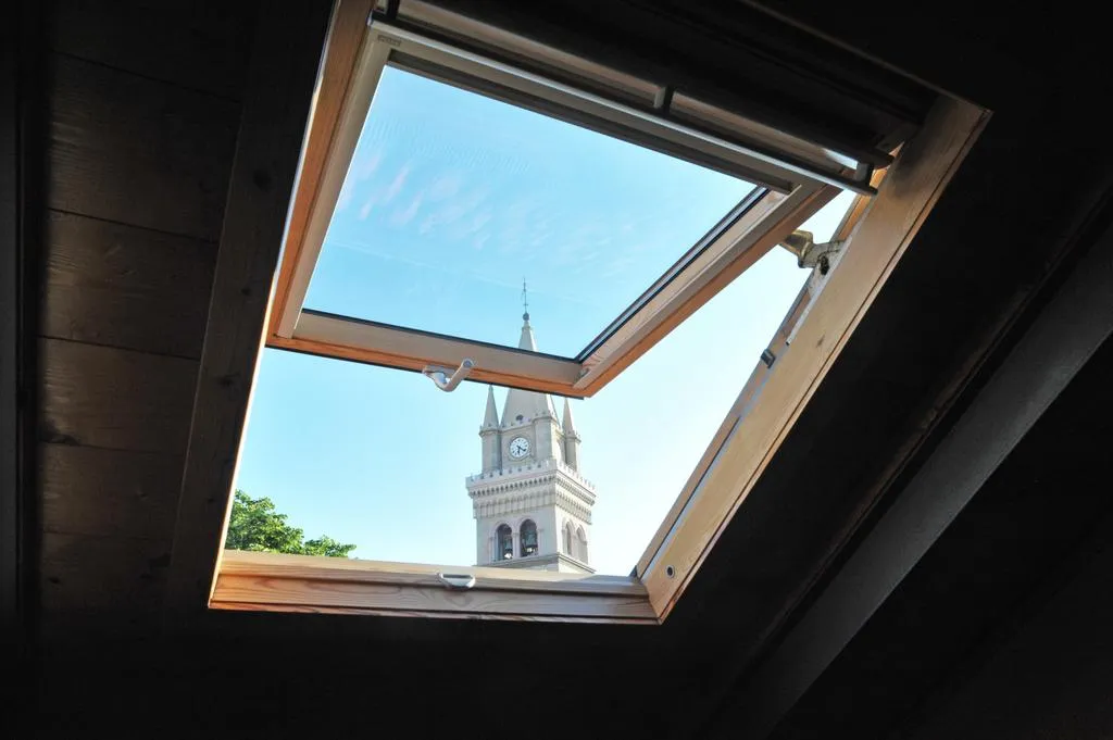 мансарда вікно зима сніг мансарда вікно зима сніг