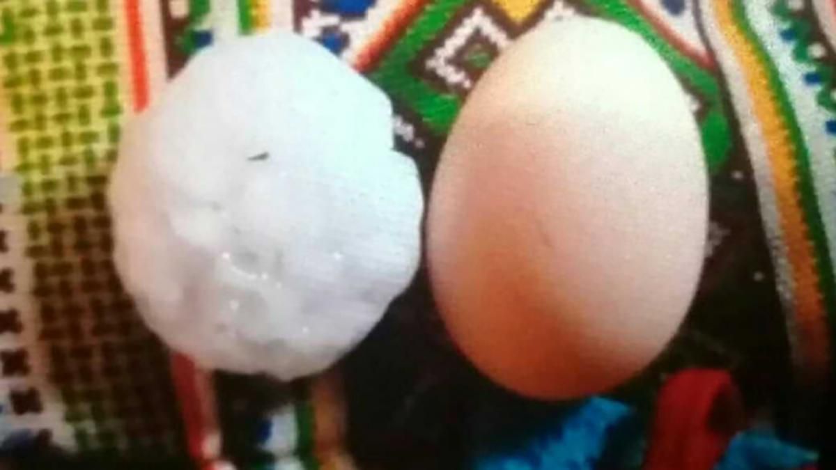 Град в Сторожинці на Буковині – відео та фото граду 13 серпня 2019 Град в Сторожинці на Буковині – відео та фото граду 13 серпня 2019