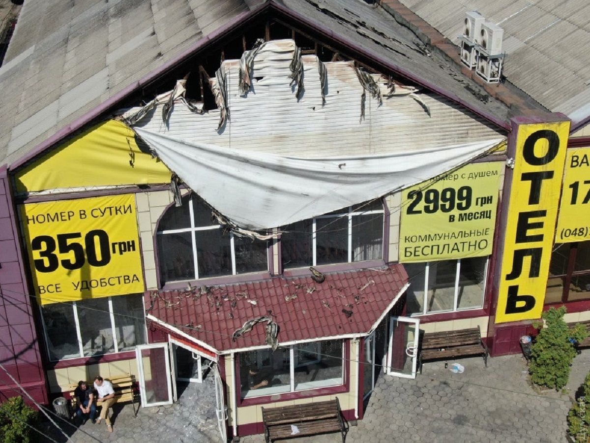 Правоохоронці розглядають три версії пожежі в одеському готелі "Токіо Стар": деталі Правоохоронці розглядають три версії пожежі в одеському готелі "Токіо Стар": деталі