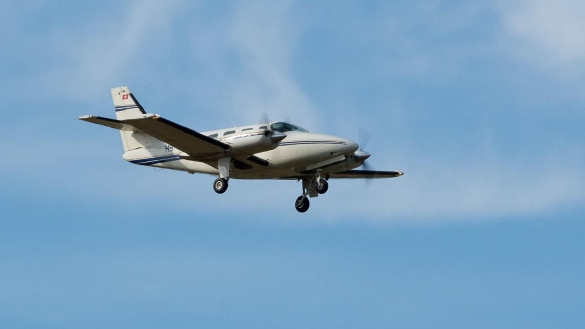 У штаті Нью-Йорк легкомоторний літак упав на житловий будинок У штаті Нью-Йорк легкомоторний літак упав на житловий будинок