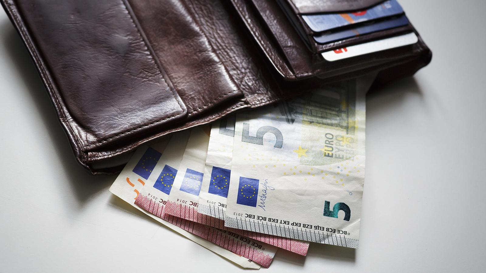 Наличный курс валют – курс доллара и евро на 19 августа 2019