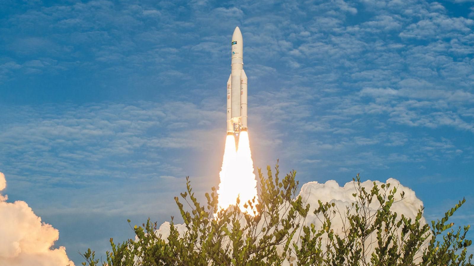 В космосе взорвалась третья ступень ракеты Ariane-4