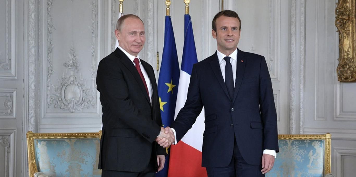 Макрон думає над тим, аби зняти санкції з Росії: зустріч Путіна з президентом Франції