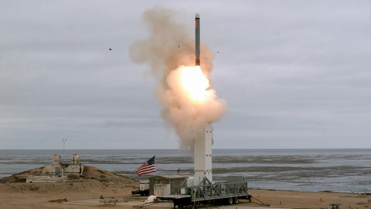 США испытали крылатую ракету, которая была запрещена отмененным договору с Россией: видео