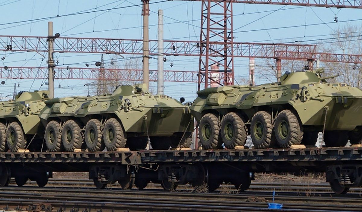 Яким способом Росія перекидає на Донбас зброю і техніку: дані розвідки