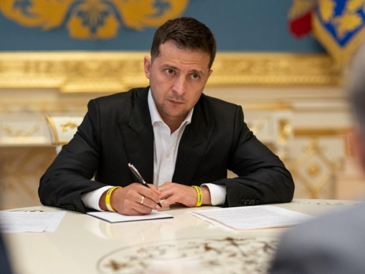 Зеленский назначил людей, которые будут заниматься вопросами помилования осужденных Зеленский назначил людей, которые будут заниматься вопросами помилования осужденных