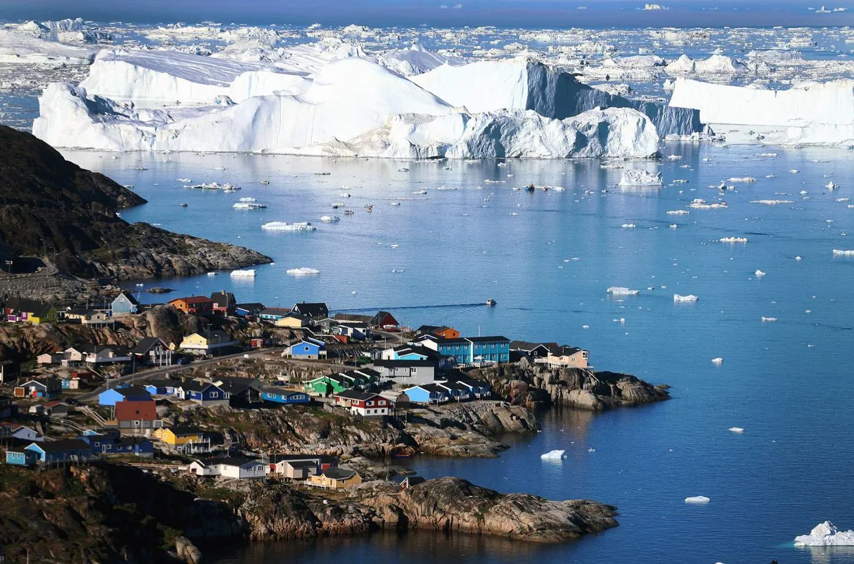 Гренландія фото Трамп хоче купити Гренландію Данія
