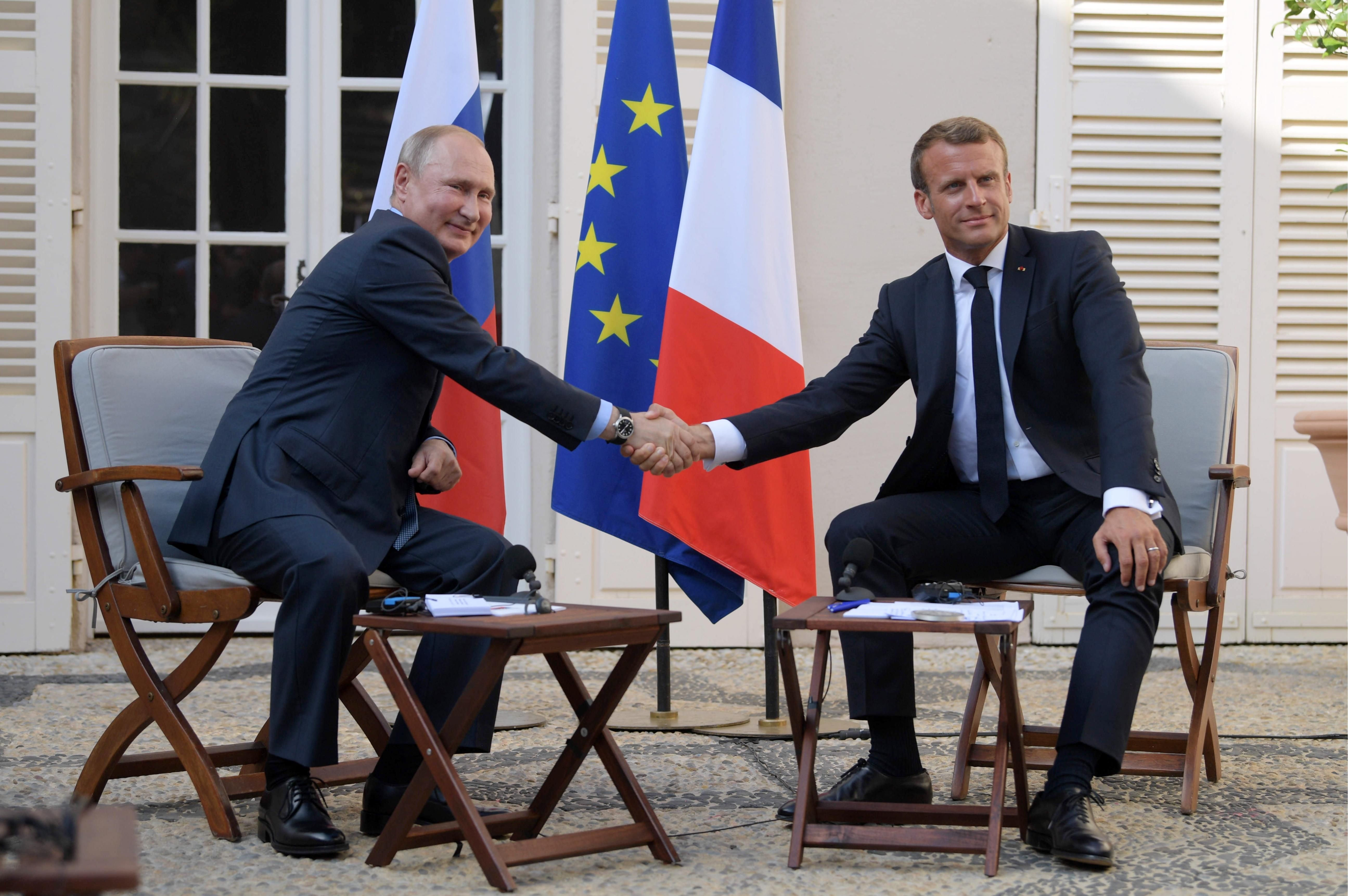 Путін і Макрон обговорювали обмін полоненими між Україною і РФ, – Кремль Путін і Макрон обговорювали обмін полоненими між Україною і РФ, – Кремль