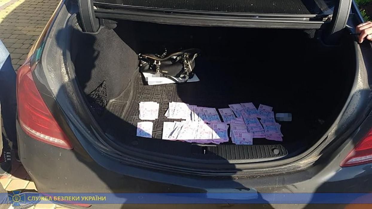 Викрили масштабну корупційну схему в управлінні "Укртрансбезпеки": деталі Викрили масштабну корупційну схему в управлінні "Укртрансбезпеки": деталі