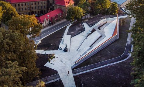 У Львові відкрили перший в Україні Меморіал Героїв Небесної Сотні: неймовірні фото та відео 