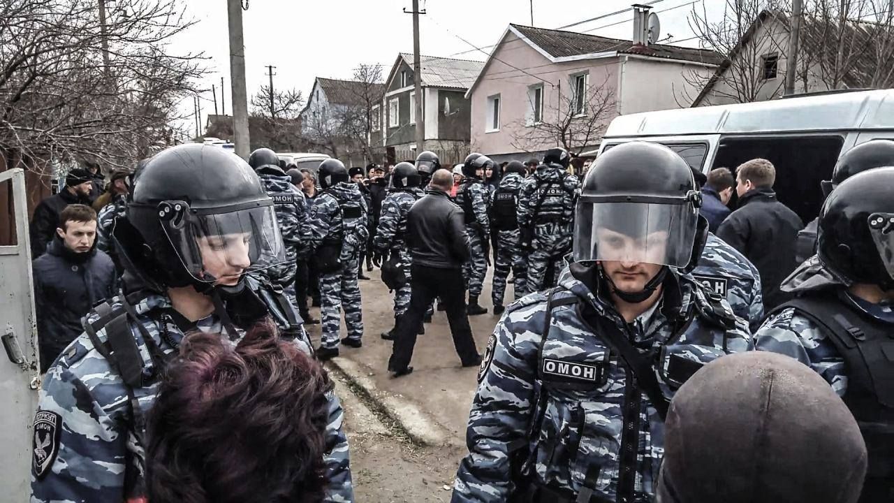 Постоянные обыски и аресты: во что превратилась жизнь крымских татар, не предавших Украину