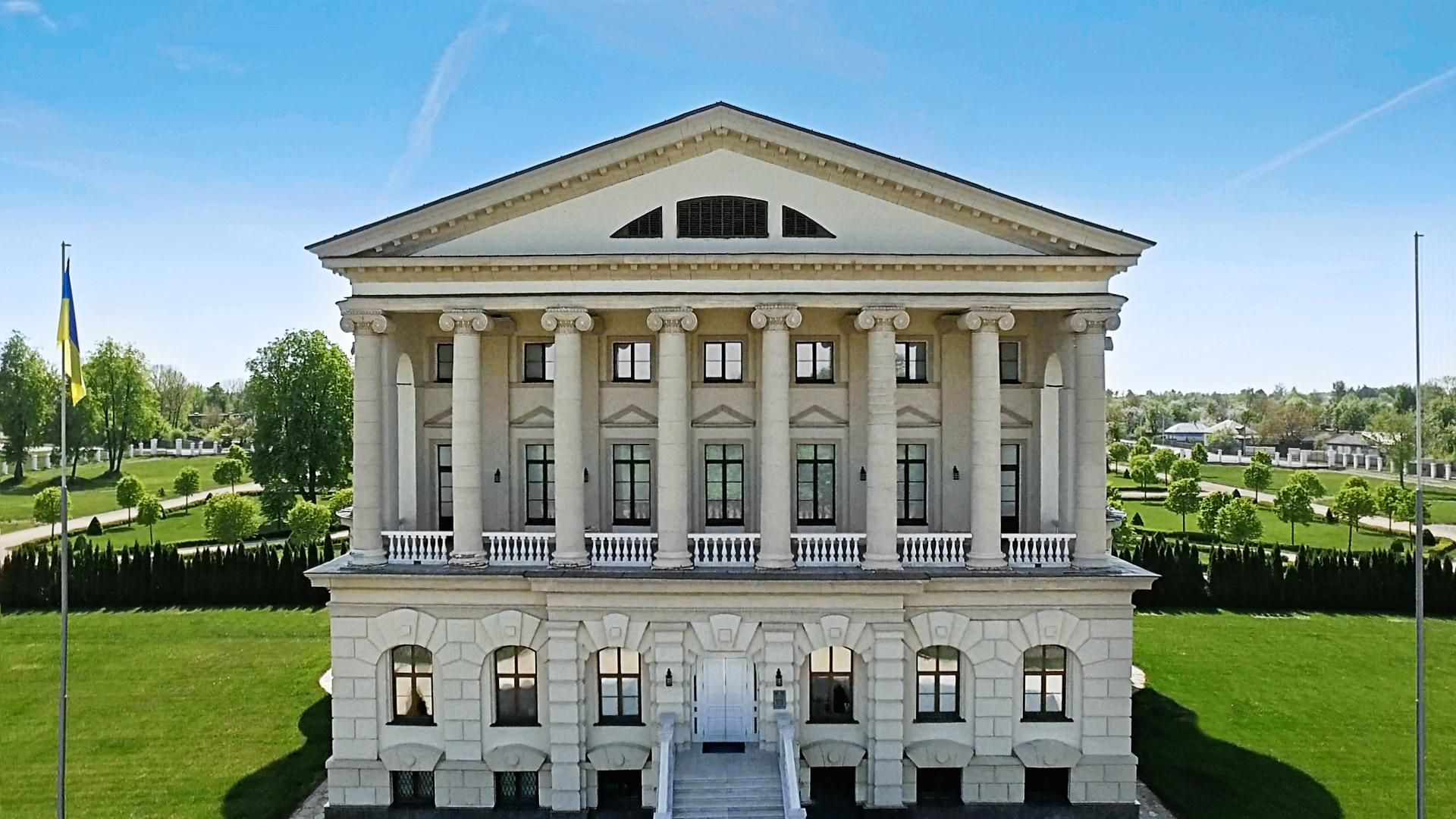 Притула та "Антитіла": Батурин відсвяткував 350 років з часу заснування гетьманської резиденції Притула та "Антитіла": Батурин відсвяткував 350 років з часу заснування гетьманської резиденції