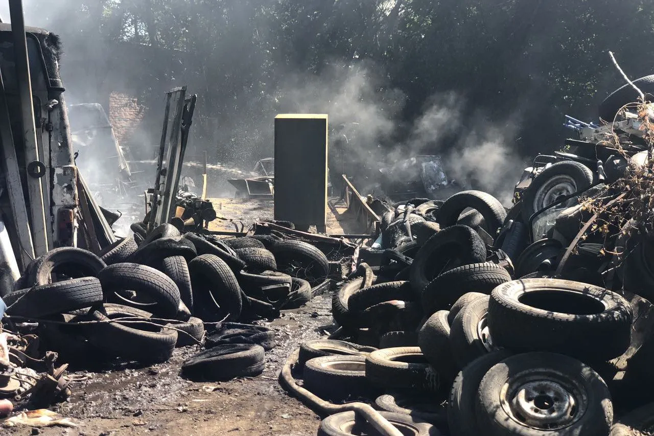 пожежа Харків склад покришки пожежа Харків склад покришки