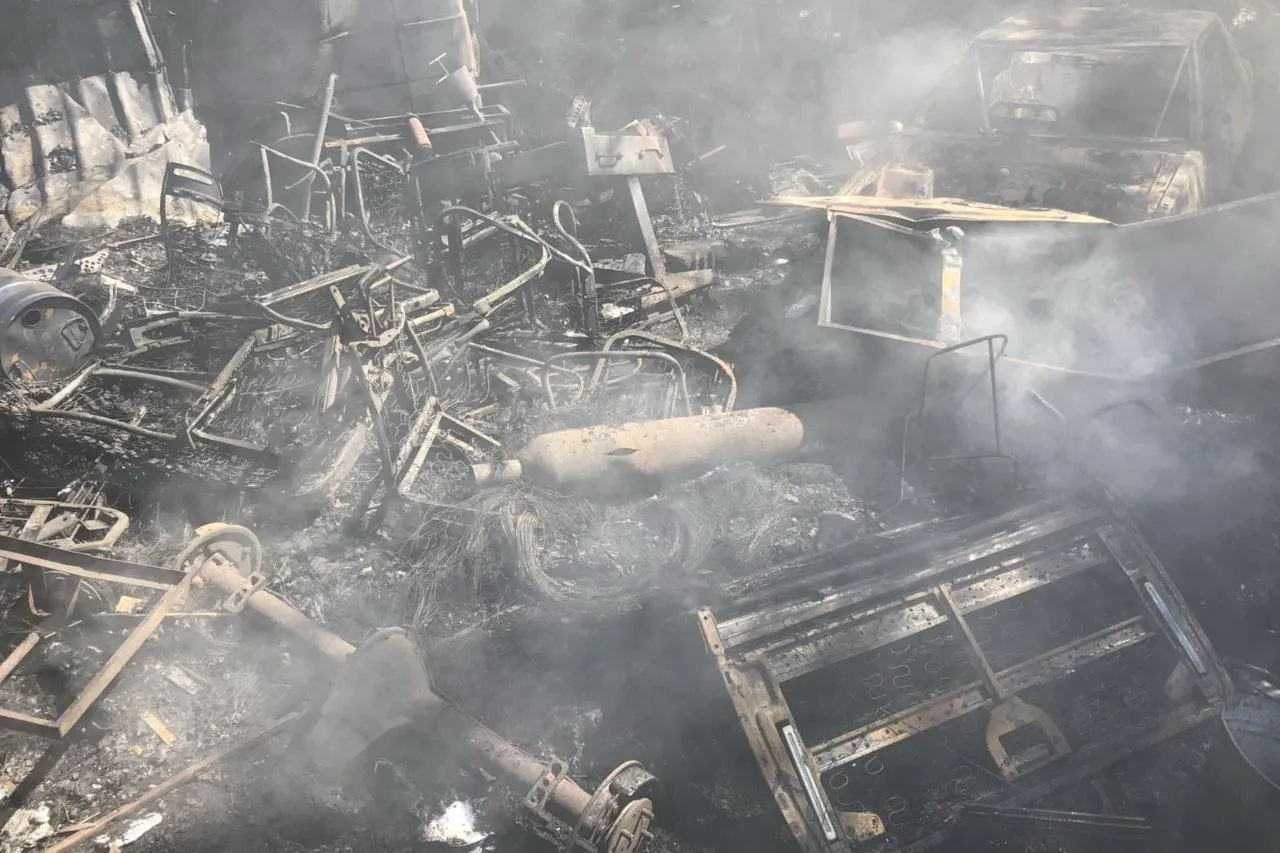 Харків склад пожежа покришки фото Харків склад пожежа покришки фото