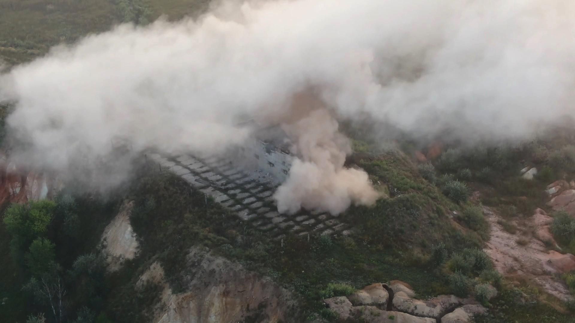 Боевики взорвали свою позицию, чтобы устроить провокацию для ВСУ: видео Боевики взорвали свою позицию, чтобы устроить провокацию для ВСУ: видео