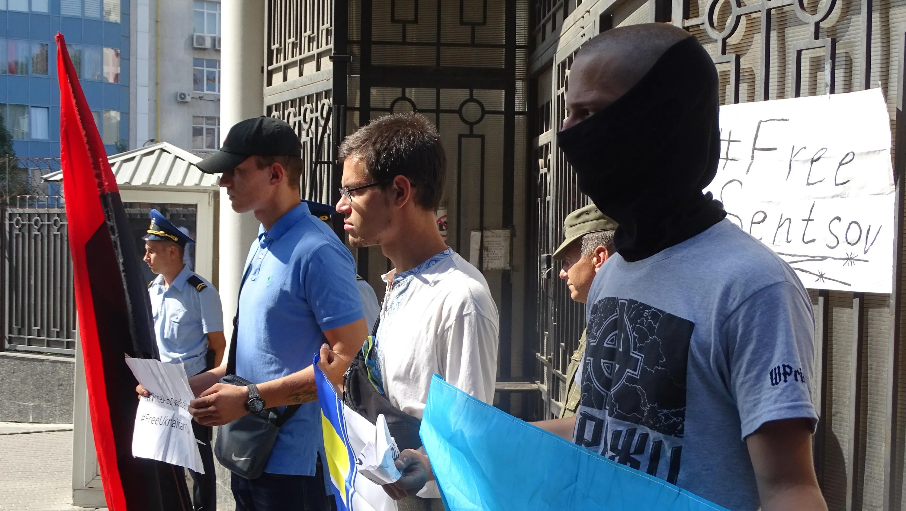 Пікет під консульством РФ в Одесі Пікет під консульством РФ в Одесі