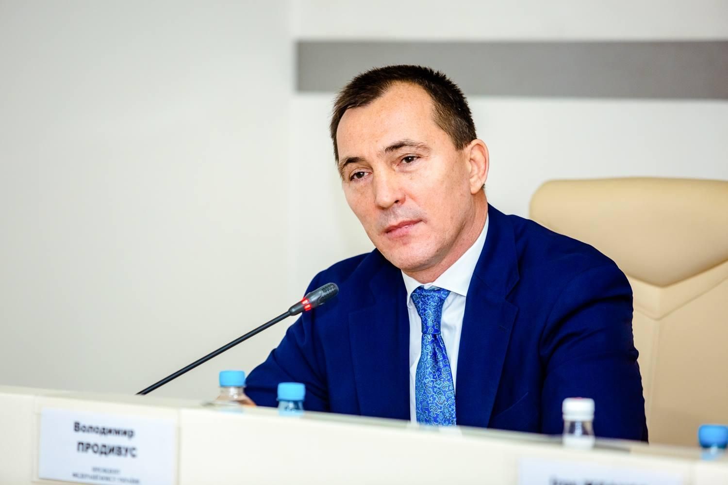 Офіс президента Федерації боксу України розстріляли з гранатомета, ще один не встигли Офіс президента Федерації боксу України розстріляли з гранатомета, ще один не встигли