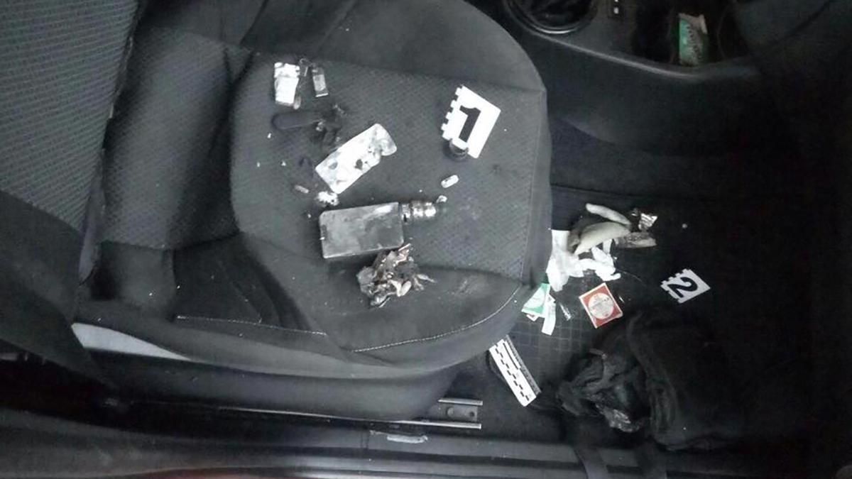 Электронная сигарета внезапно взорвалась в сумке мужчины, он получил травмы Электронная сигарета внезапно взорвалась в сумке мужчины, он получил травмы