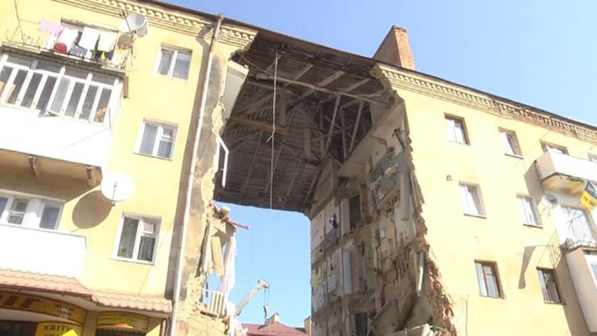 Смертельний обвал будинку у Дрогобичі: у місті оголосили дводенну жалобу