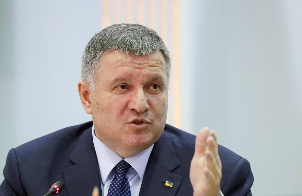 Зеленський залишить Авакова, бо немає гідної кандидатури, – Мінаков Зеленський залишить Авакова, бо немає гідної кандидатури, – Мінаков