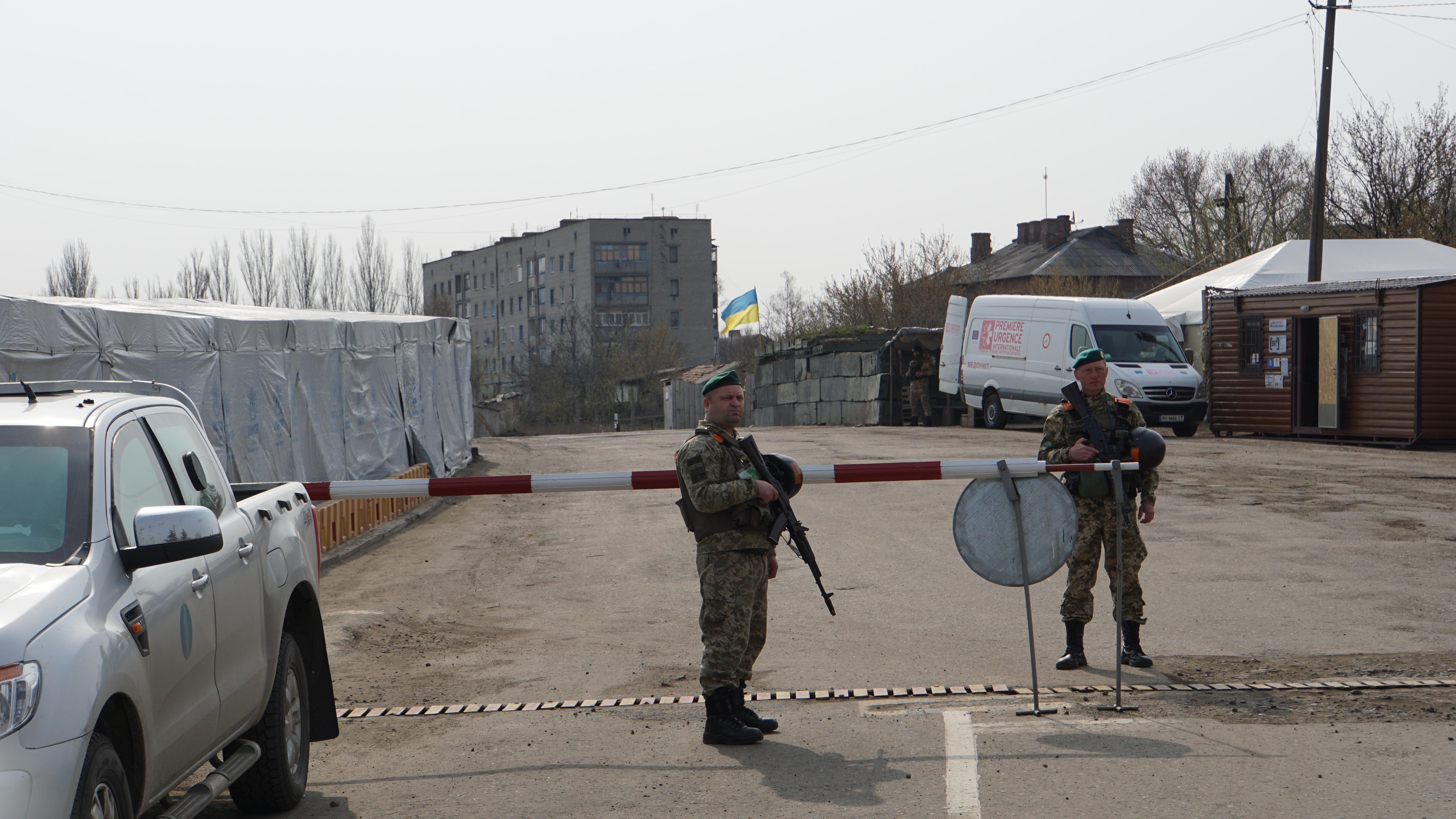 Пункти пропуску на Донбасі перейдуть на осінній режим: перелік