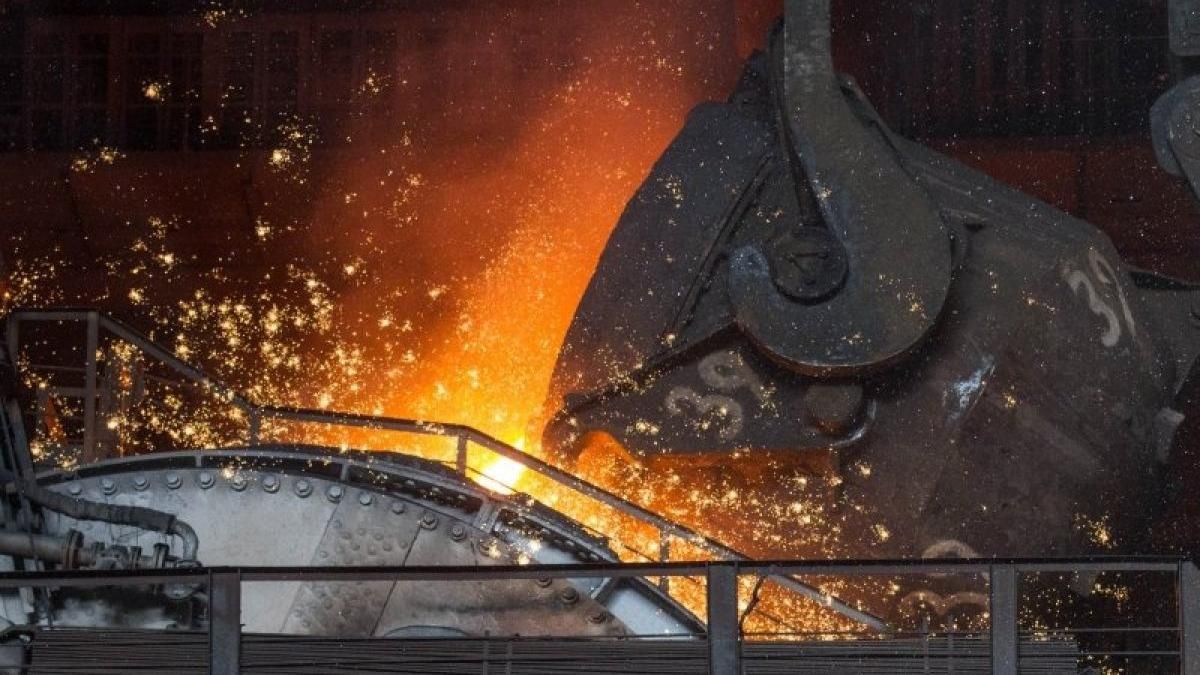 Металлурги просят Зеленского отменить американские пошлины для украинской стали