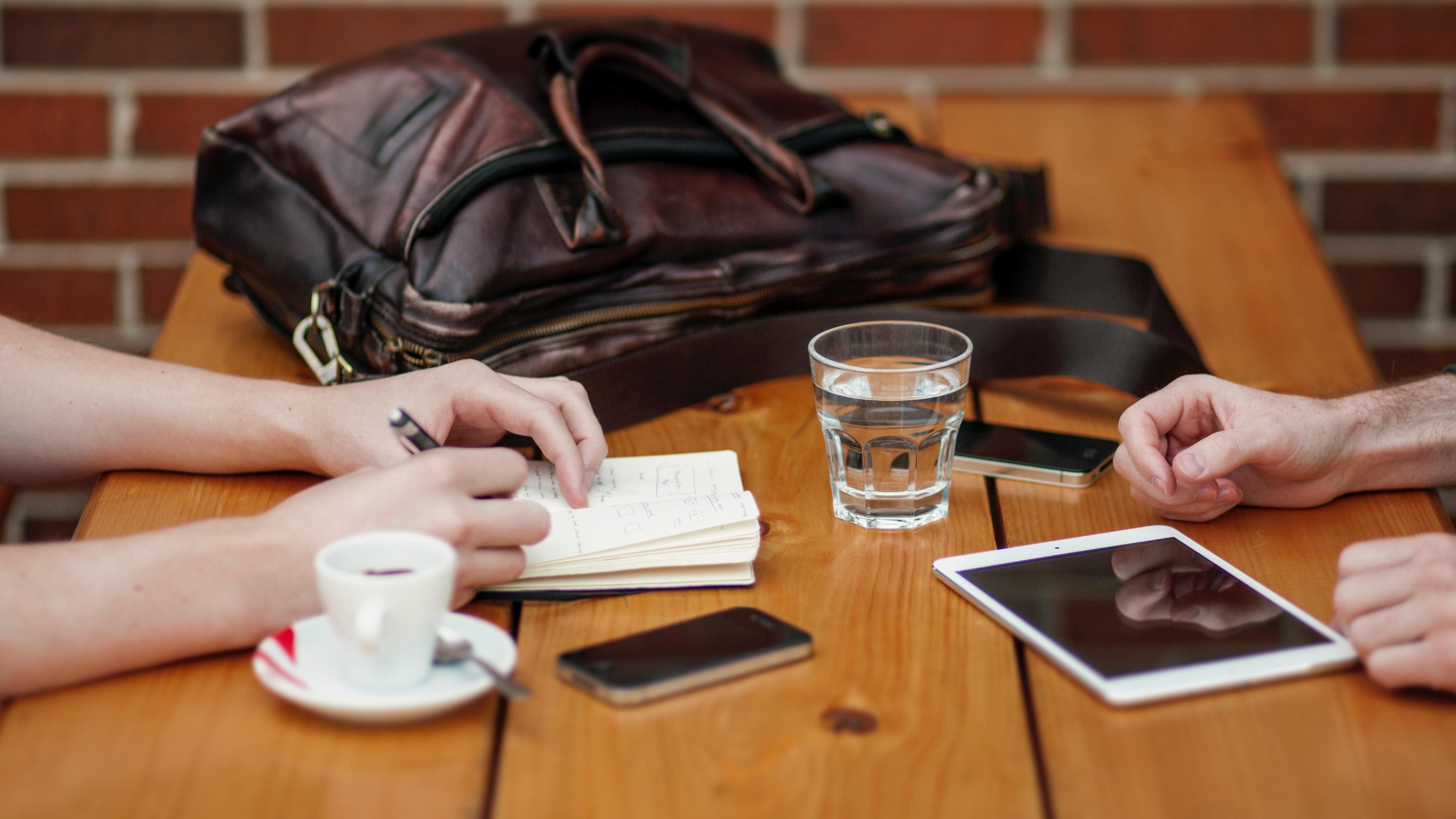 В Bluetooth обнаружили уязвимость: чем рискуют пользователи В Bluetooth обнаружили уязвимость: чем рискуют пользователи