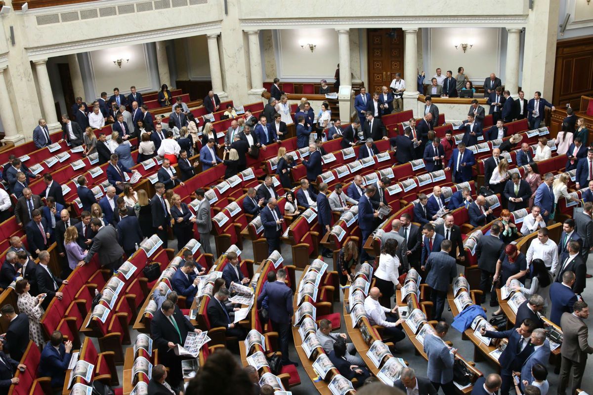 Це виправданий крок, – експерт про призначення Рахманіна лідером фракції "Голос" Це виправданий крок, – експерт про призначення Рахманіна лідером фракції "Голос"