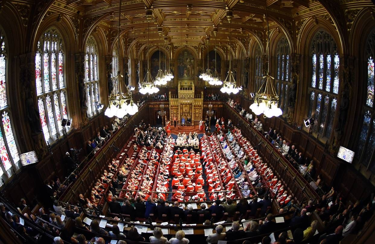 Британці проти призупинення роботи парламенту: петиція зібрала понад 1,5 мільйона голосів