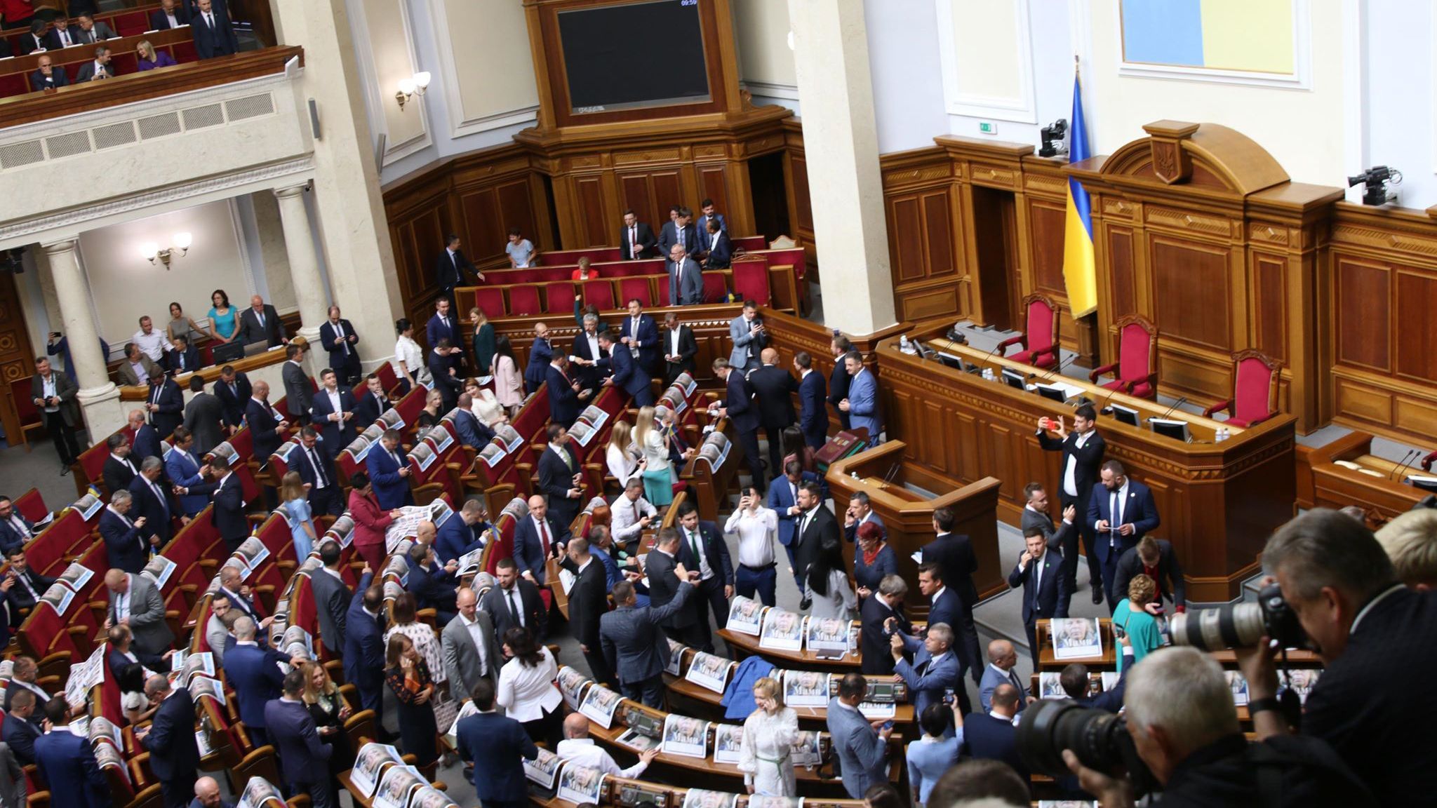 Перший день роботи нової Ради: депутати поділилися власними враженнями Перший день роботи нової Ради: депутати поділилися власними враженнями