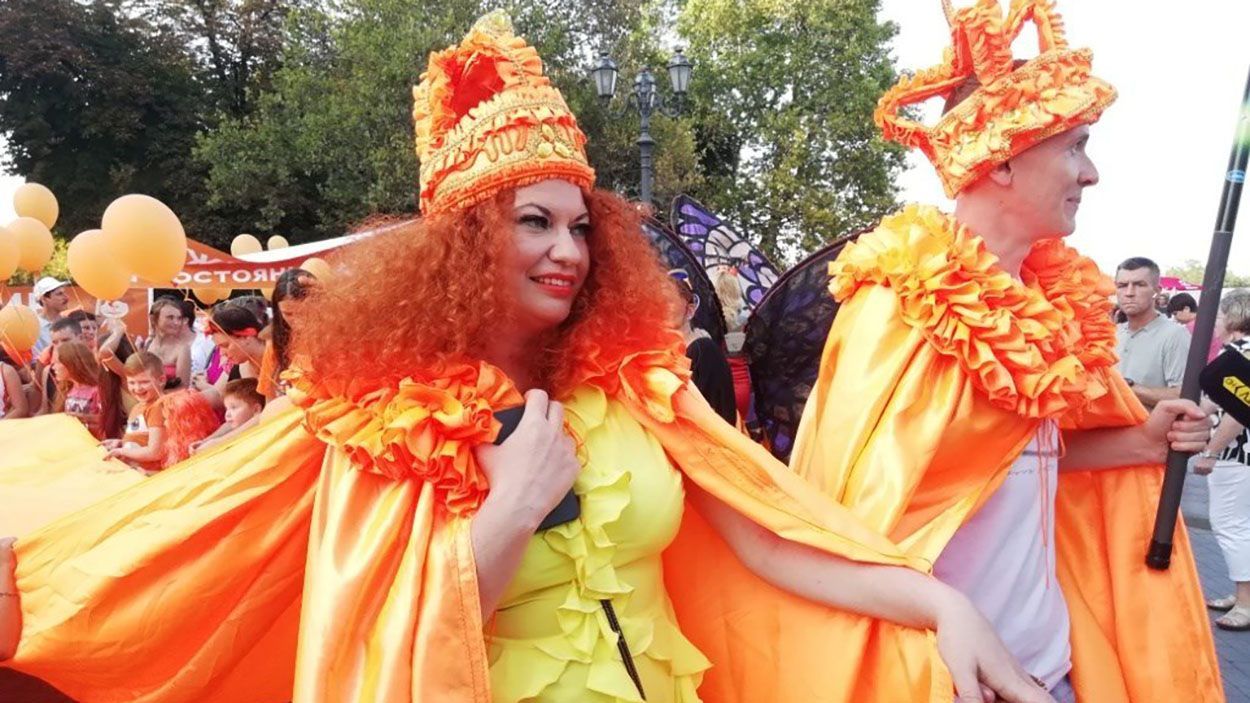 Сотни рыжеволосых прошлись по улицам Одессы: захватывающие фото, видео