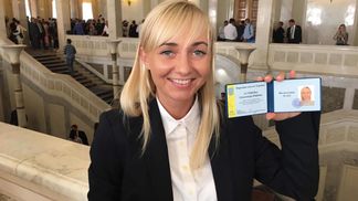 Чому партія Вакарчука не голосувала за новий Кабмін: відповідь Устінової