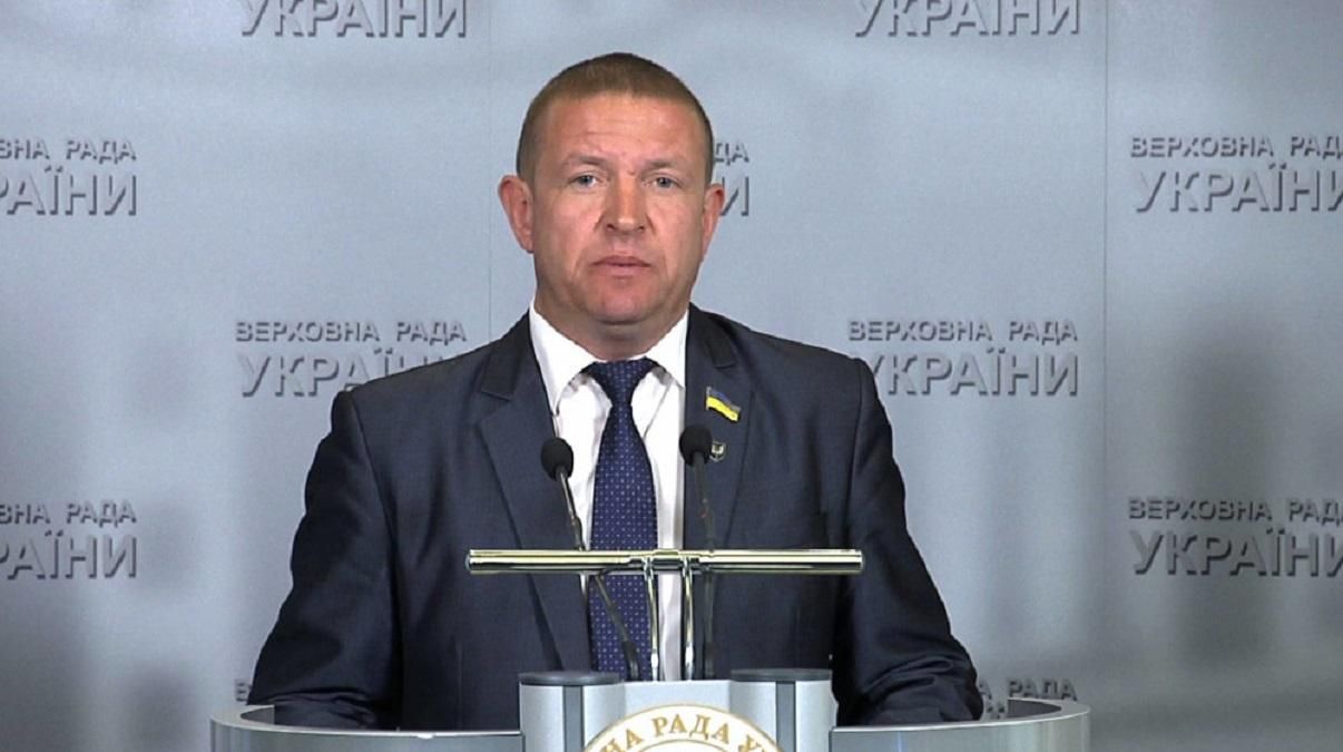 Нардеп от "Евросолидарности" Михаил Бондарь попал в тяжелое ДТП на Житомирщине: детали Нардеп от "Евросолидарности" Михаил Бондарь попал в тяжелое ДТП на Житомирщине: детали