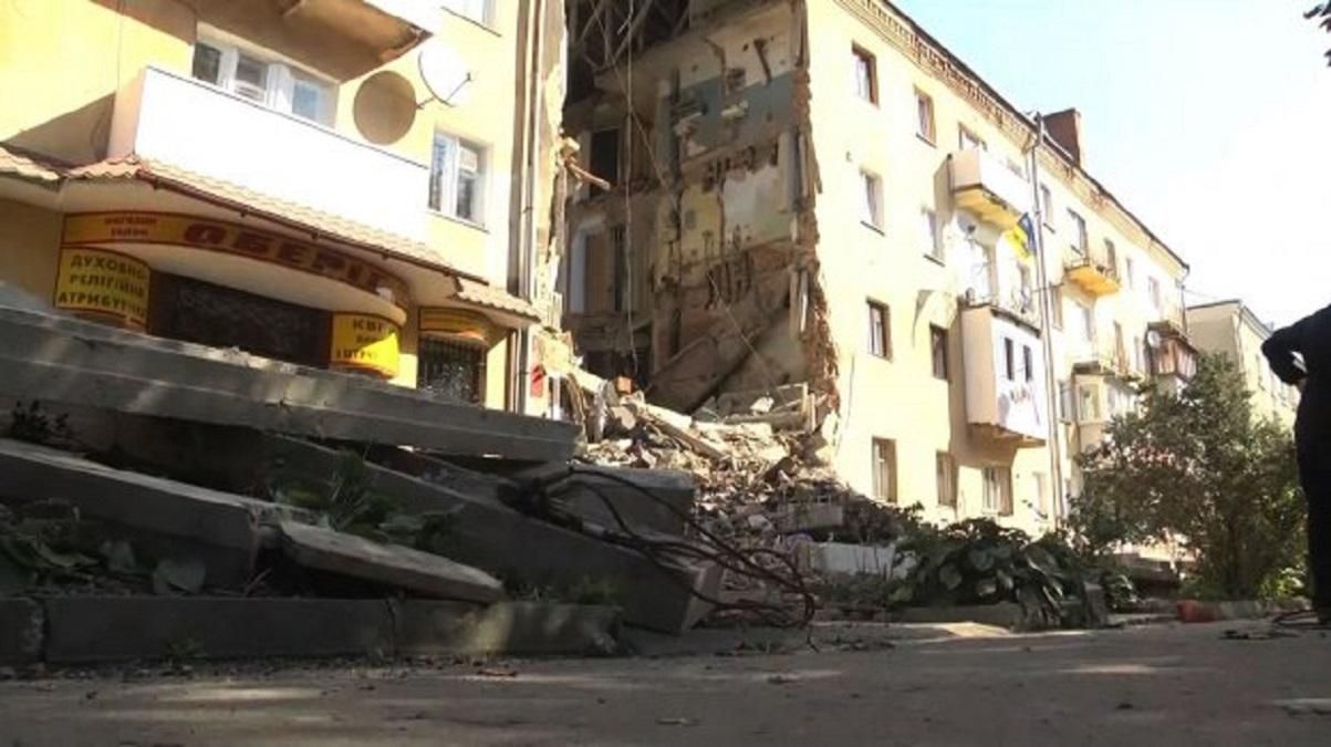 Трагедія у Дрогобичі: суд відправив двох комунальників під домашній арешт Трагедія у Дрогобичі: суд відправив двох комунальників під домашній арешт