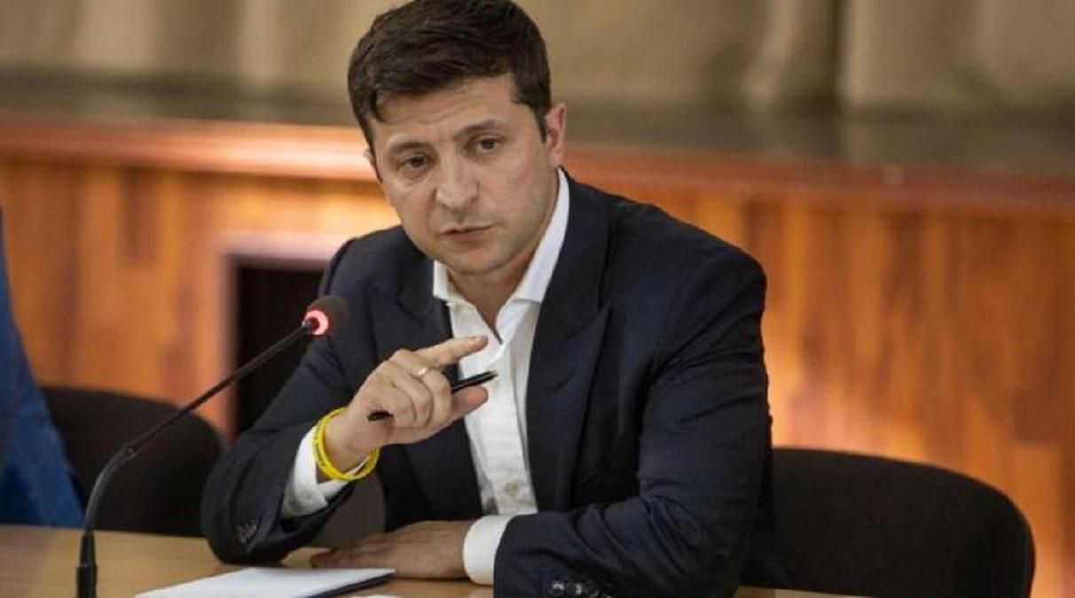 Зеленський доручив легалізувати гральний бізнес і видобуток бурштину Зеленський доручив легалізувати гральний бізнес і видобуток бурштину