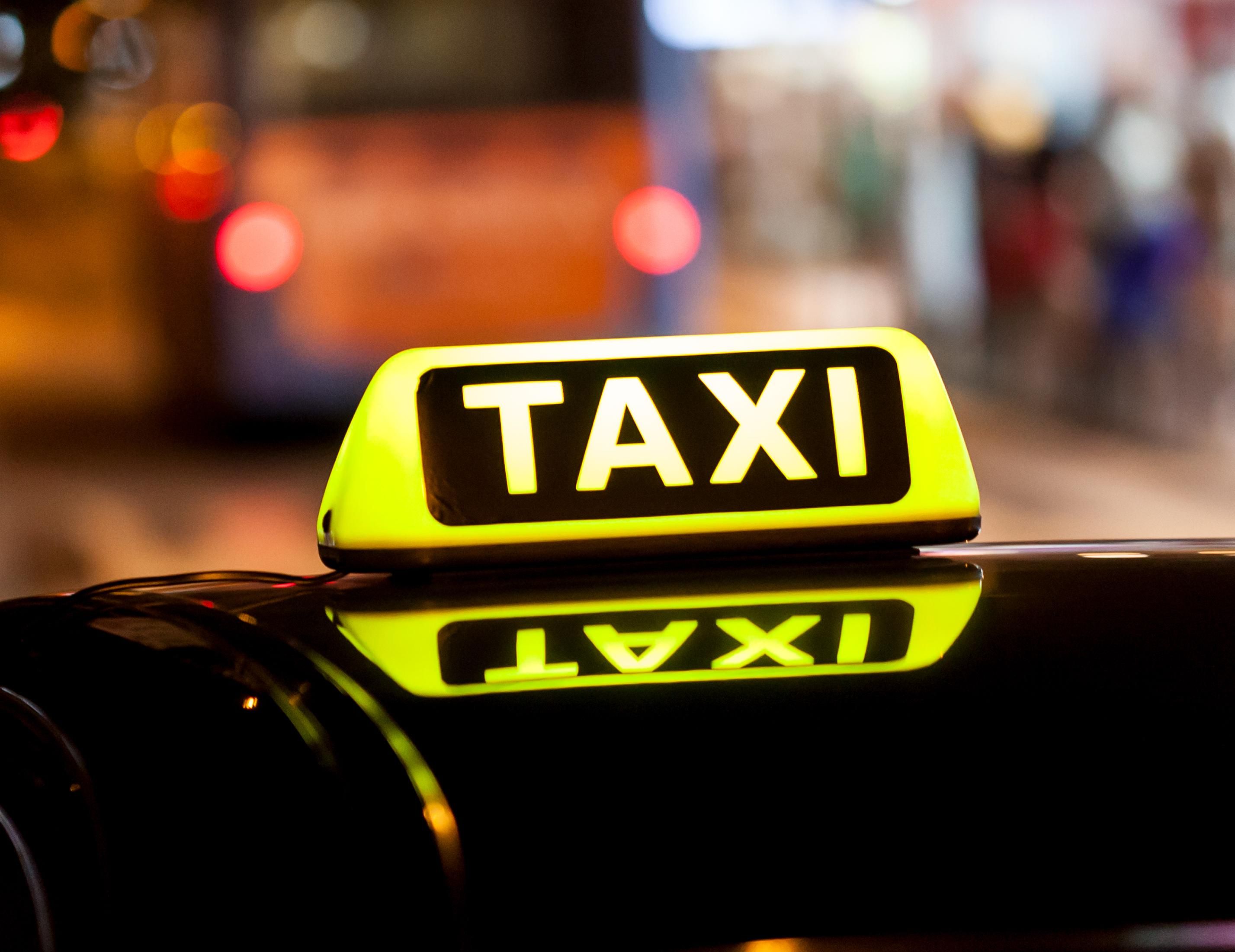 Як в Чернігові таксистів вчать працювати з туристами: унікальна ініціатива