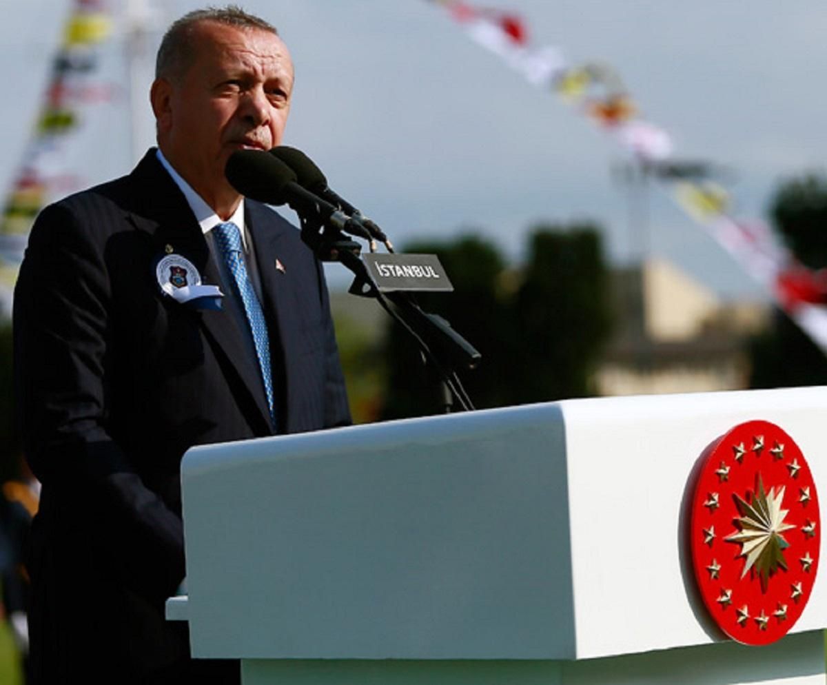 Эрдоган сфотографировался на фоне "захватнической" карты Турции: чьи территории присвоили – фото
