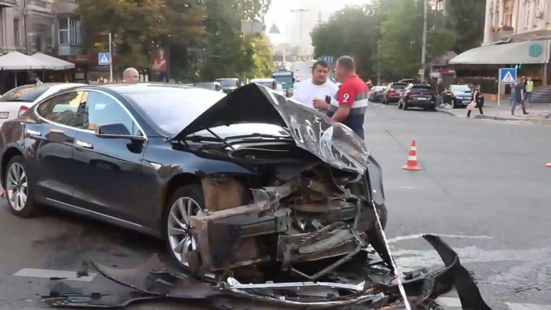 Скандальна аварія в центрі Києва: як винні намагаються уникнути відповідальності