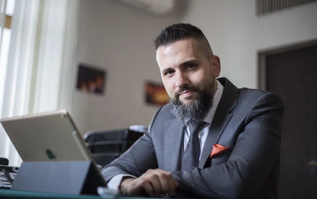 Максим Нефьодов Максим Нефьодов