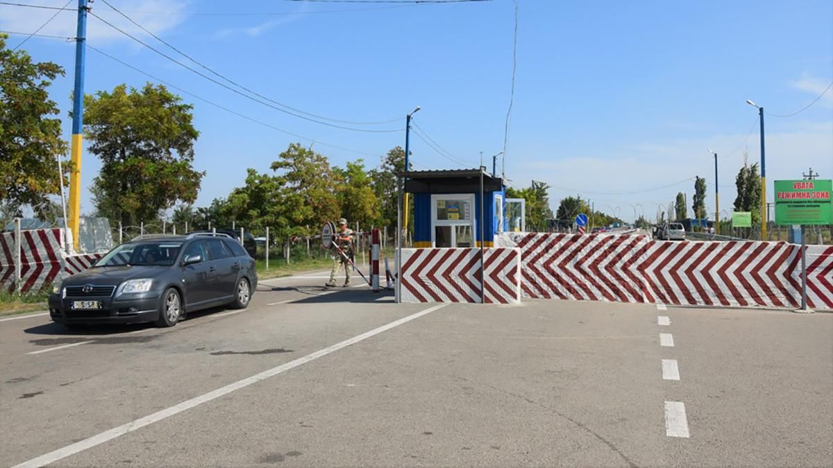 Оккупанты врут о наплыве украинских туристов в Крыму